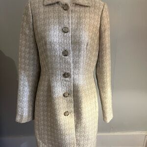 Banana Republic Cream Houndstooth Trench Coat